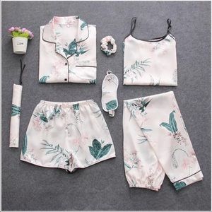 Women pajama 7 pieces
